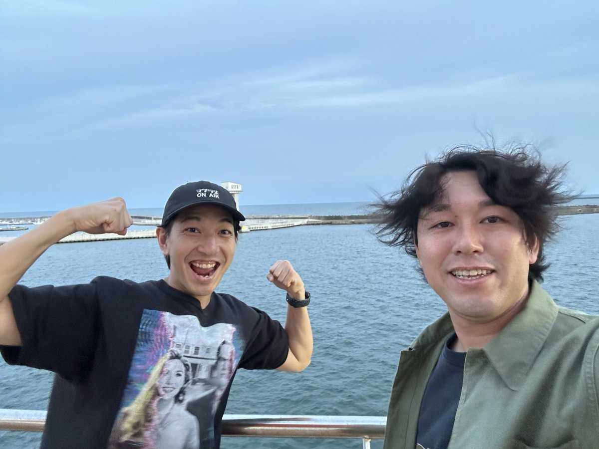 hatanakayuuuuu's tweet photo. ラジオ日本、めざせ！北海道！！
スカイサーキット松本とさんふらわあ船内で公開録音します！
さんふらわあ乗るのにSUNティーシャツ着ちゃってた！ https://t.co/YH8USG5TvI