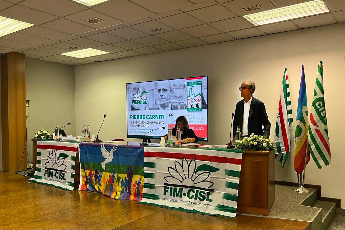 CislNazionale's tweet photo. Oggi a Castelleone (Cr) la leader #Cisl, #DanielaFumarola, interviene al convegno «Pierre Carniti. Il sindacato come progetto di cambiamento», promosso da Fim Cisl e Fondazione Pierre Carniti, a 90 anni dalla nascita. 
Con lei, sul palco del Teatro Leone, tra gli altri: il Segretario Generale della Fim, Ferdinando Uliano, il Presidente della Fondazione Pierre Carniti, Roberto Benaglia, il Segretario della Fim Lombardia, Mirko Dolzadelli e il sociologo Gianprimo Cella.

#PierreCarniti #FimCisl @FIMCislStampa