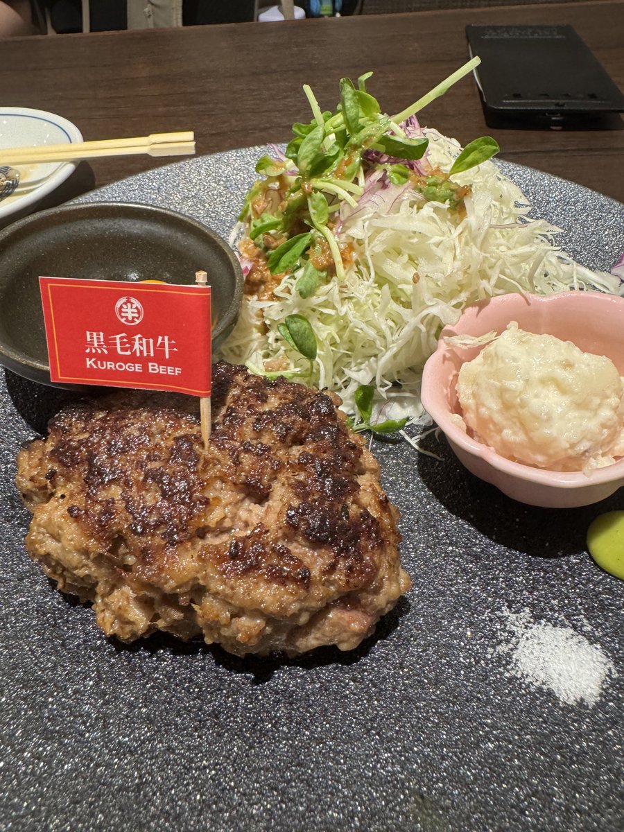 meme__9510_'s tweet photo. 健康診断後ランチうまかた🐮 https://t.co/ujztHUfuSu