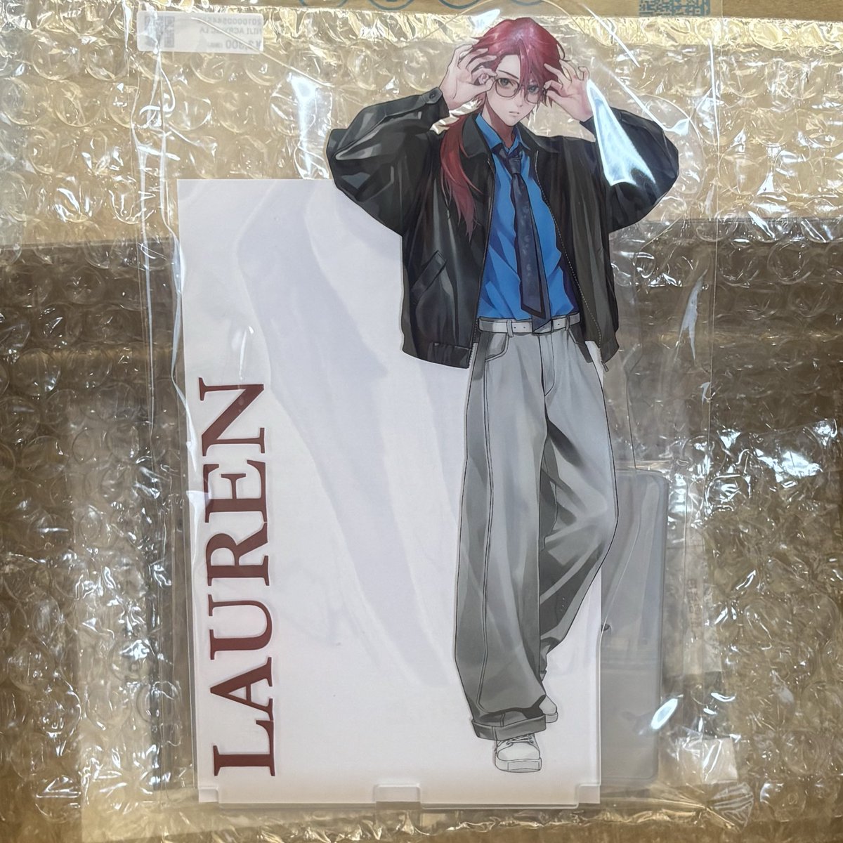oKAGE0025's tweet photo. ロレさんのアクスタ届いた🥰 https://t.co/Iy60KpbddS