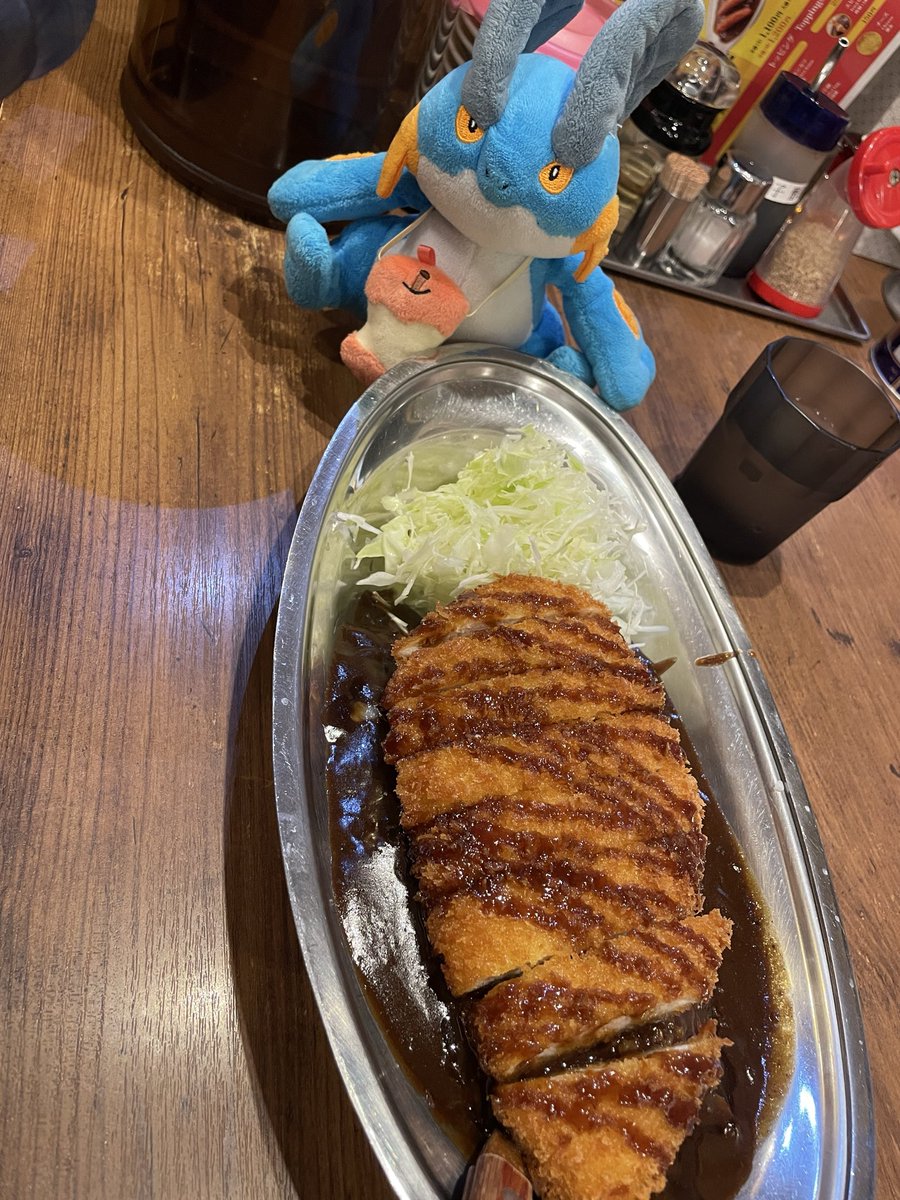 yysuger_0's tweet photo. ゴーゴーカレー🦍 https://t.co/7By73dJh08