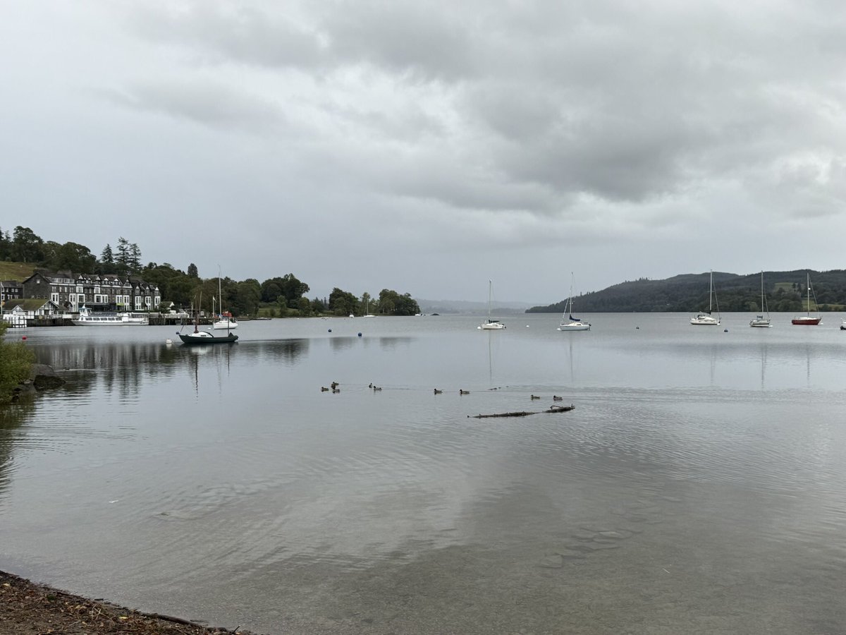 MargaretLees2's tweet photo. BBC Weather Watchers report for Ambleside #weatherwatchers https://t.co/kSRJbbA8xG overcast but brightening up https://t.co/zHCcqgM20m