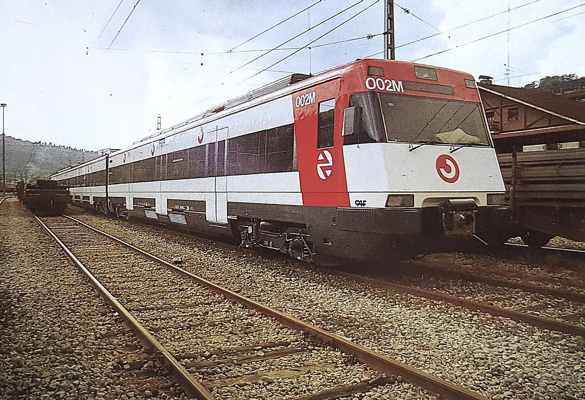 ALF_AvEs's tweet photo. #Ferrocarril

CDTI, contigo empezó todo.

Caja de 440, tecnología chopper, gran aceleración, carga/descarga rápida de pasajeros, gran capacidad de viajeros...

Fabricada por la industria española, que es referente mundial en el modelo CERCANÍAS. https://t.co/bS6a0VZnoz