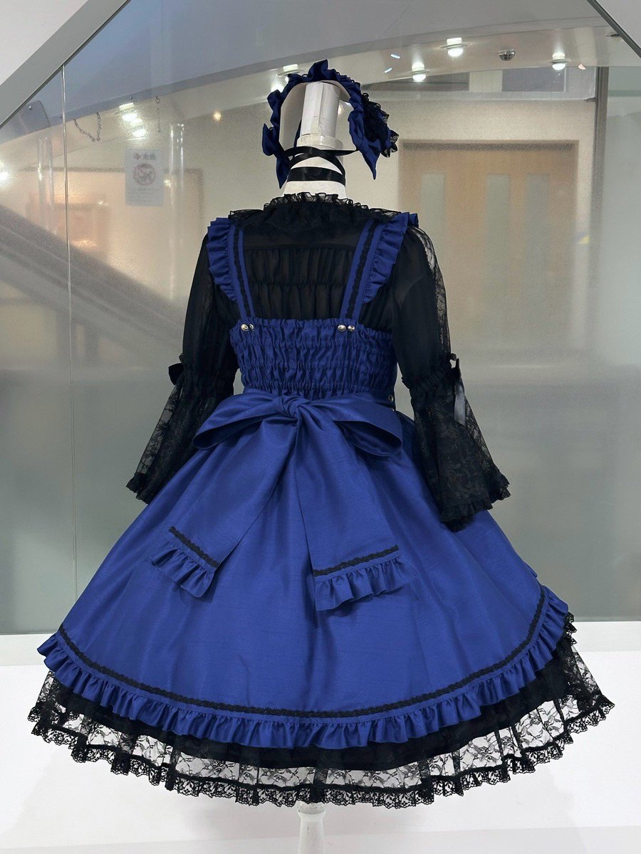 MetamorphoseEng's tweet photo. ♦️Available for Pre-Order♦️
Front Lace Frill JSK
https://t.co/4y25G4i25U

- JSK
- Headdress

6 colorways available

*Limited quantity
#frilldress #gothiclolita
#metamorphose #mtdf #Lolitafashion https://t.co/haOtgRaPlT