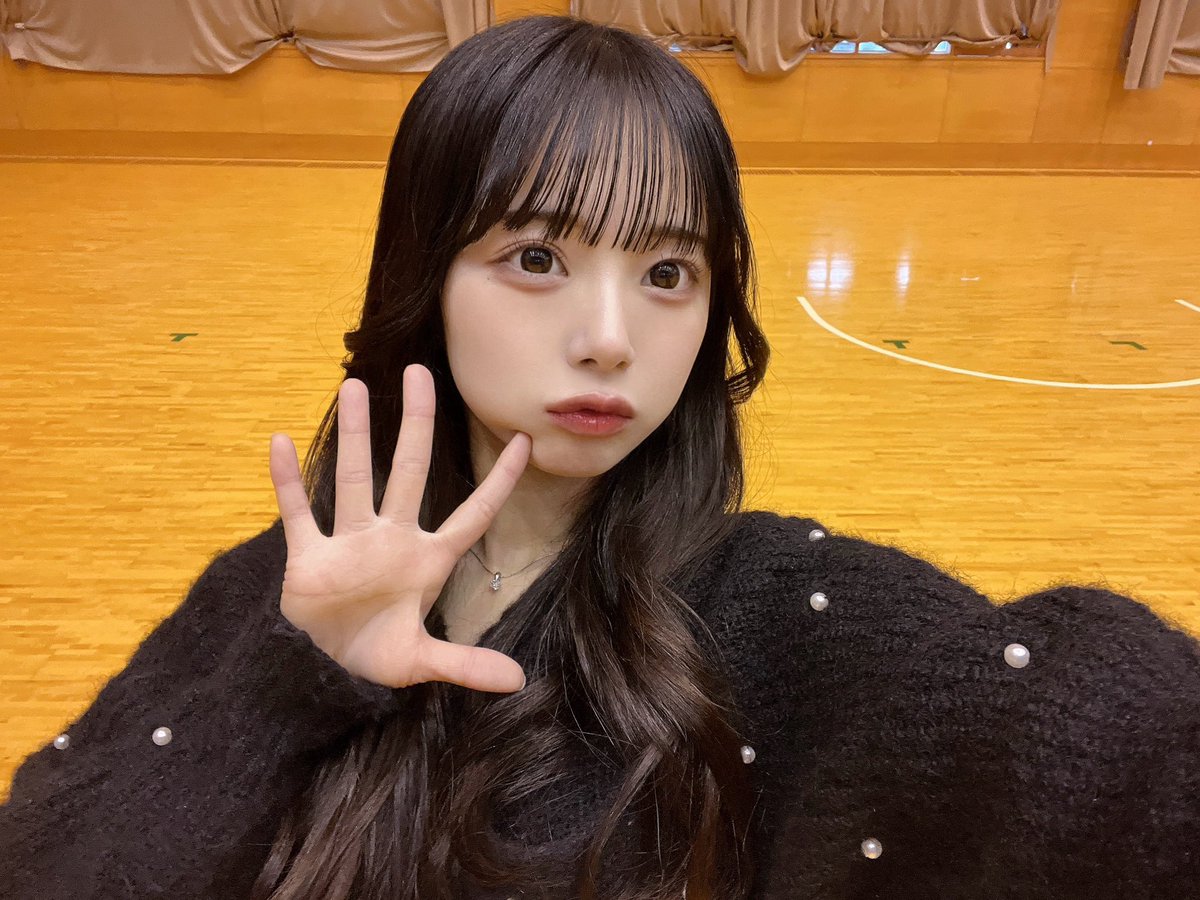 sakuku_csms's tweet photo. アイドルしてない時の表情えぐいって。
 #増田彩乃 https://t.co/cvGEtEd2r1