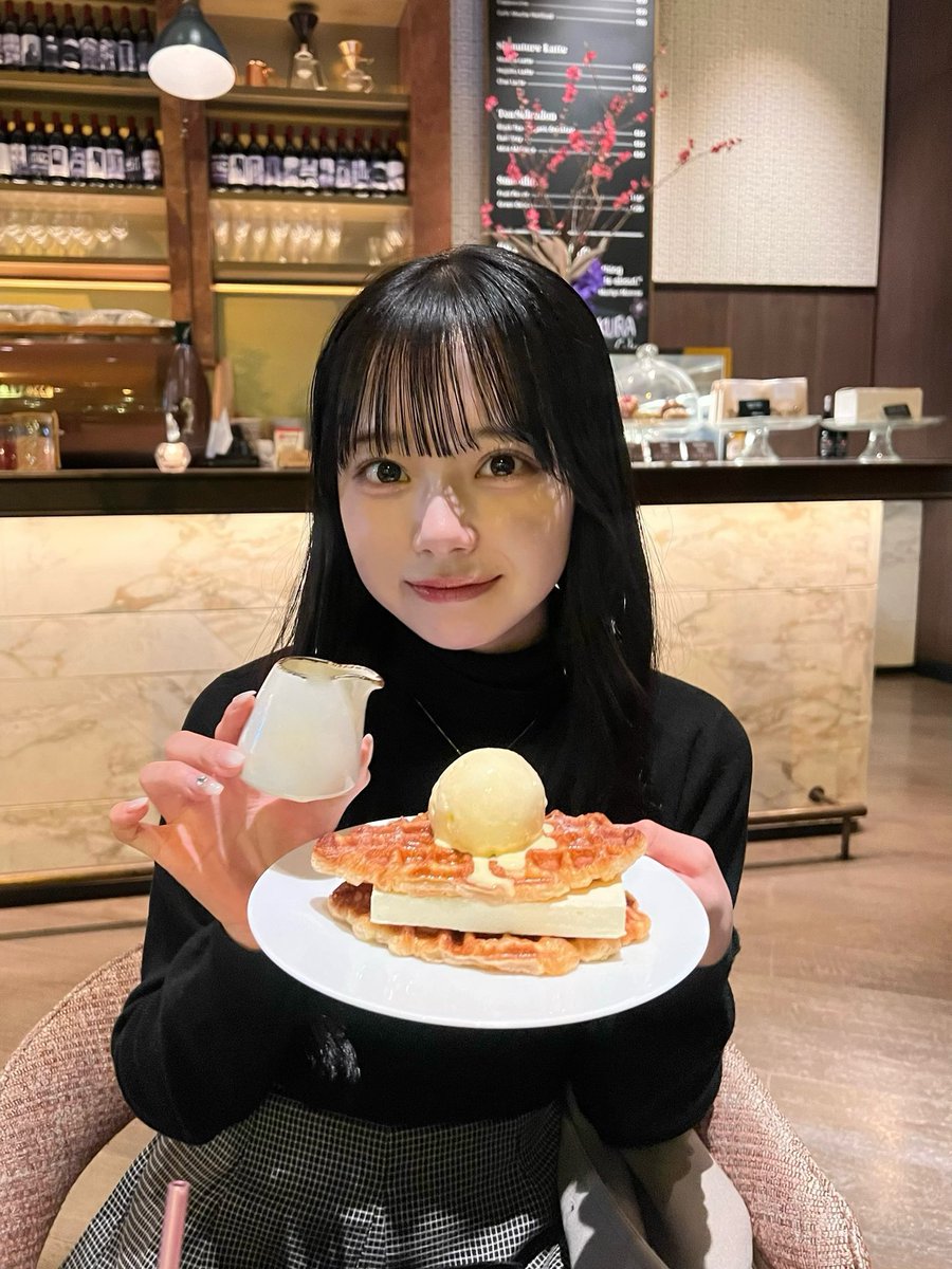 sakuku_csms's tweet photo. アイドルしてない時の表情えぐいって。
 #増田彩乃 https://t.co/cvGEtEd2r1