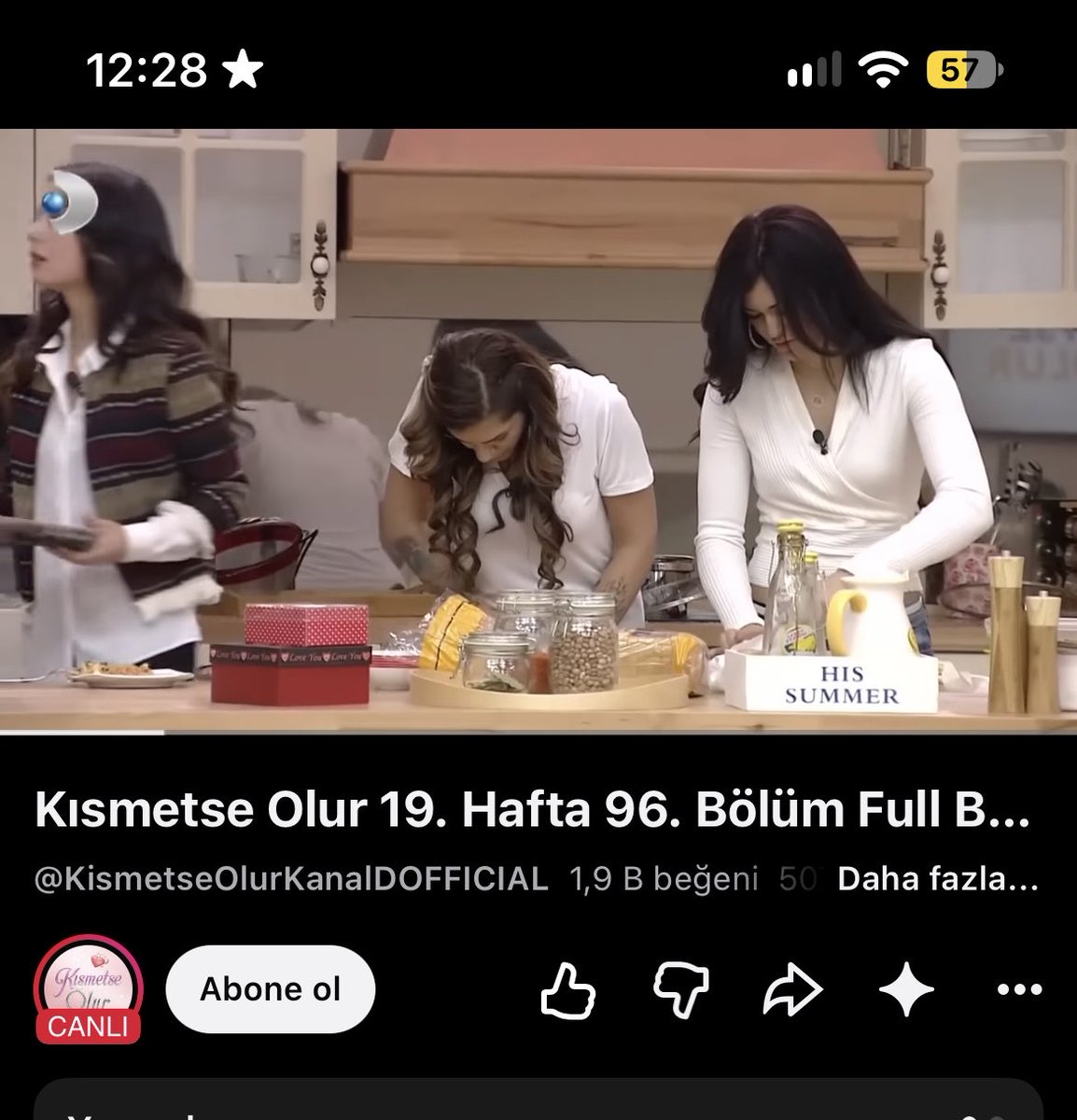 burayanickgelir's tweet photo. Bir sürü dijital platform üyeliğimiz var ama ben hala bu bataklıktayımm… https://t.co/xl23nM3vVU