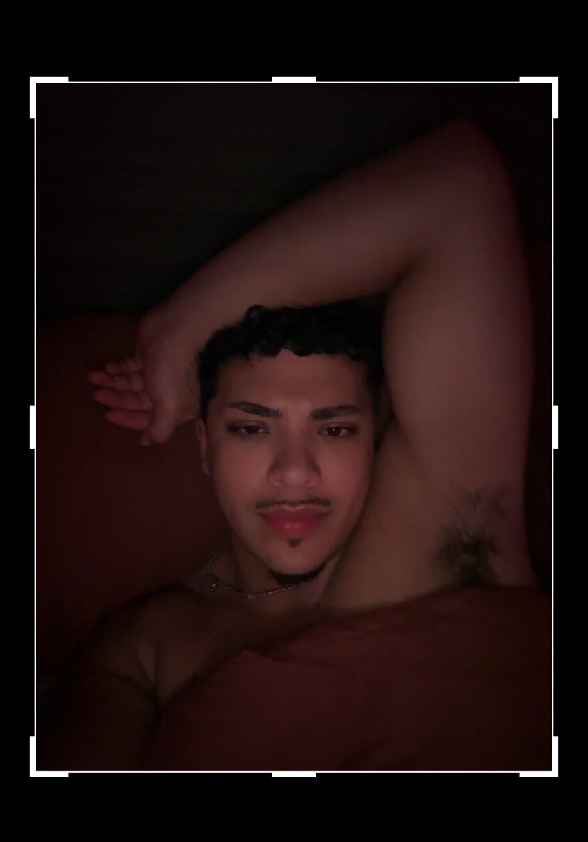 Gabrielujawn's tweet photo. Night🦉 https://t.co/o820Ml1yqJ