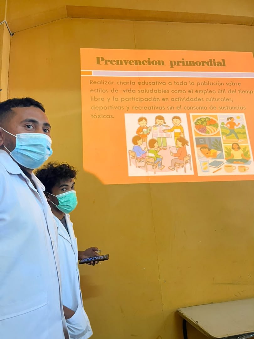 cubacooperatlap's tweet photo. Estudiantes de 5to año #ESM continúan su formación en Medicina Familiar guiados por la Dra Carmen Cala Esp MGI de #BMCTL🇹🇱🇨🇺 de #APSDili ,optamos por la calidad de la formación médica
#CubaCoopera https://t.co/QfvmCAwifN