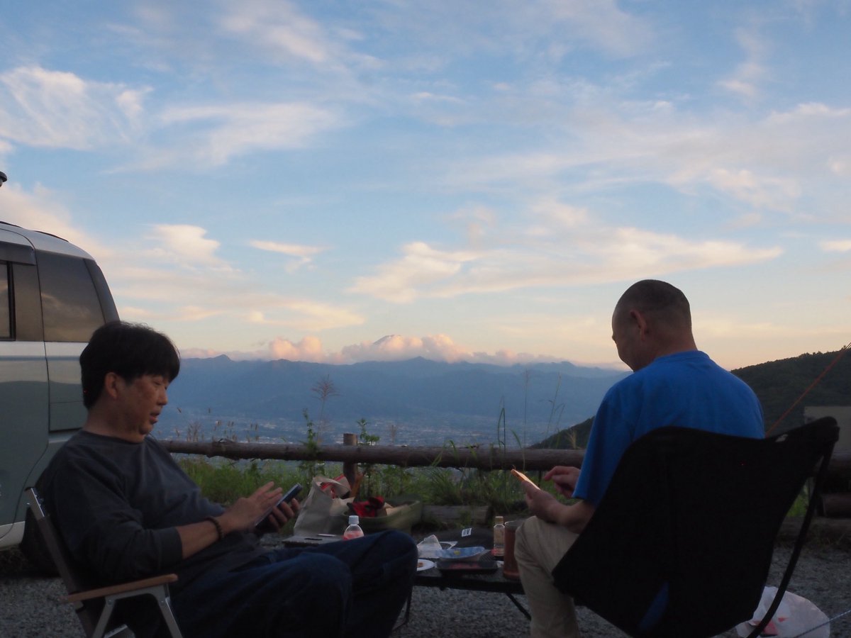 Tc8986Mpv's tweet photo. ほったらかしキャンプ場
夜景が最高！ https://t.co/sgzo8AdCF8