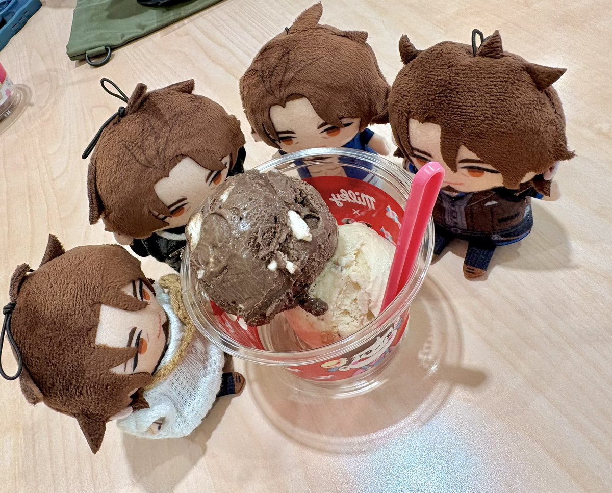 tuku_23TB's tweet photo. #おでかけぱぺもんど 
ベルさんの8周年記念日に北海道ベルモンド会を開催しました
道中ベルさん語りをしつつ聖地巡礼も兼ねて大人の社会科見学やベルさんが好きな食べものでごはん会もできて楽しかったです(*´︶`)
改めてベルさん8周年おめでとうございます💐✨️ https://t.co/inn27oEnoE