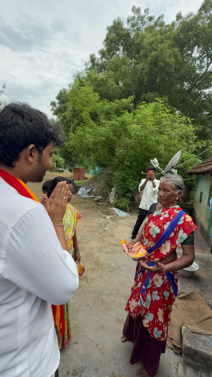 rhevanth95's tweet photo. Day 3 of campaigning in Madhuranthakam.

Another day on the ground - meeting people, speaking about the work being carried out by our government, and taking our message directly to every street and neighbourhood.

The energy, participation and conversations with the people continue to make this campaign deeply engaging.

மக்களோடு… மக்களுக்காக… தொடர்ந்து களத்தில்!

@CMOTamilnadu @TVKVijayHQ @BussyAnand