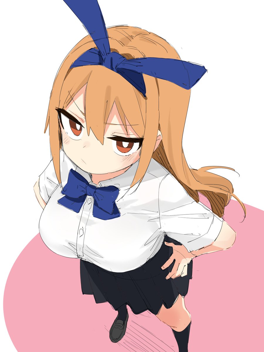migchip's tweet photo. ビッグガンガン10月号に
「僕の足元で先輩が睨んでくる」
という読み切りが載ってます！
ヒロインの背が低い漫画です https://t.co/DZz4mN8KuY