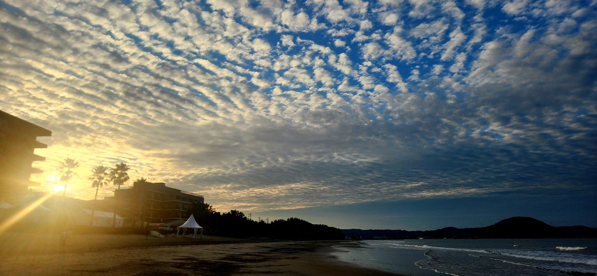 junkosunset's tweet photo. シアワセな羽田空港を飛び立ったらご褒美のbeachが待っていたよ😍💗💕

#唐津 https://t.co/65qPt1uqOp