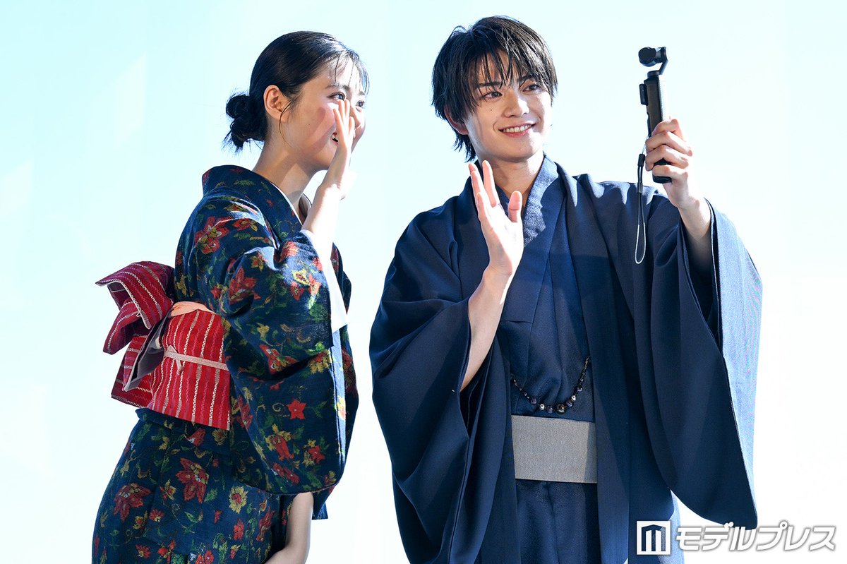 modelpress's tweet photo. 【注目のドラマ記事🎬】

岩瀬洋志、写真撮るときの工夫明かす
https://t.co/tfrRvIpDpx

写真を撮る際に意識していることを聞かれると「光量を調整したり、あおって撮ったり、いろいろ工夫はしますね」と回答。「最近は上から撮るのも流行っているので、海外の俳優さんや、韓国の俳優さんやアイドルの皆さんのSNSを見て『おしゃれだな』と思った撮り方を真似したりしています。そういうのを調べるのが好きでやっています」と話した。

「もうパパ！」ミニイベント

#モデルプレスドラマ推し活会議室