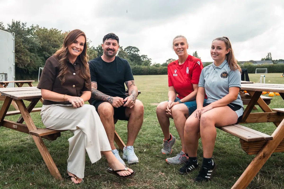 CharlotteR_22's tweet photo. For our latest episode of #InTheBox, we head to @KingswoodUnited to hear all about how the club has become a real community hub since introducing new football formats giving everyone a chance to play ☺️⚽️
https://t.co/AIjqga55xG https://t.co/xzjp6YrrTm