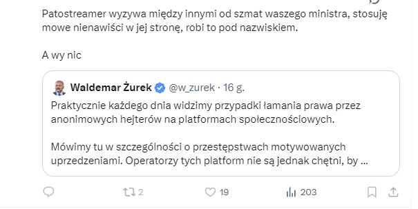 kapitanbigos's tweet photo. Pan Łukasz W. prowadzi na YouTube transmisje, które trudno mi określić inaczej niż mianem patostreamów, a jednocześnie zarzuca komuś mowę nienawiści. Takiego scenariusza nawet Bareja by nie wymyślił. https://t.co/tbkyjQJVNz