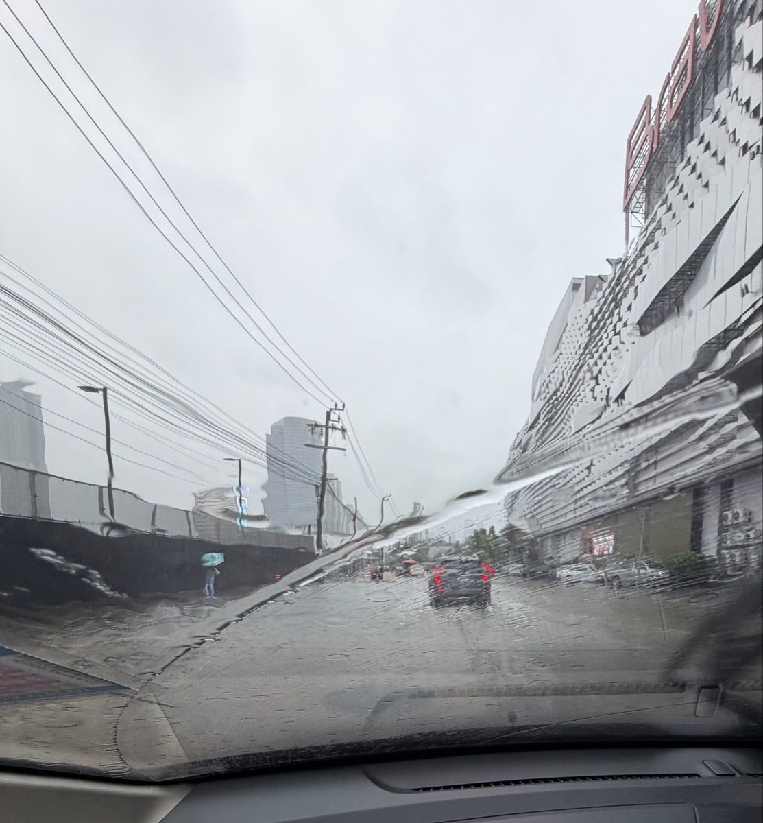 JH11O7's tweet photo. หน้าบราโว่ โหตราย ท่วมสะบัด https://t.co/yuSUEdtXih