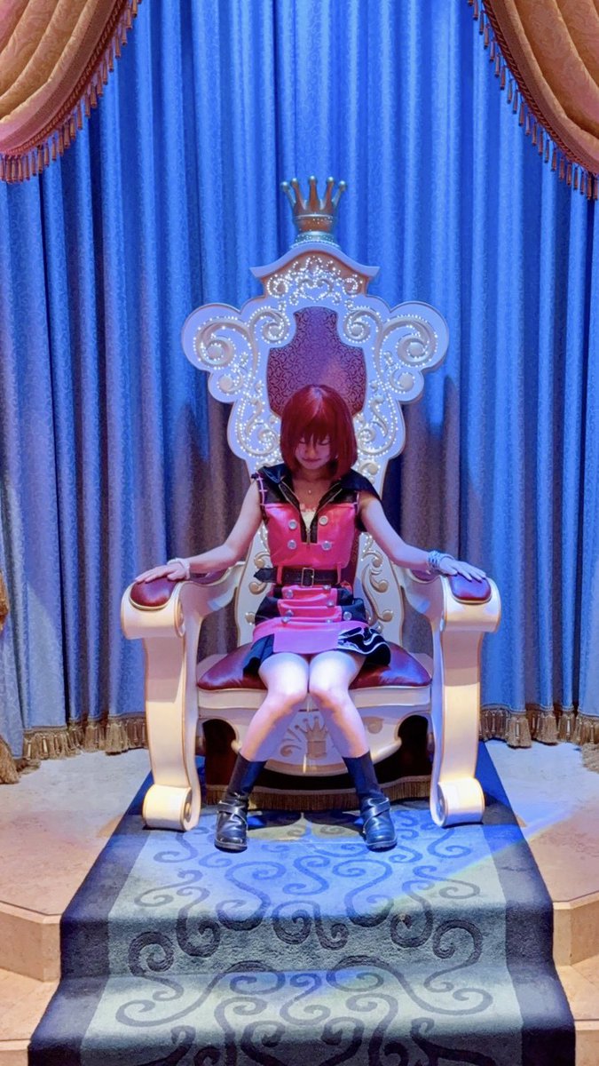 KHUX_UZ14's tweet photo. えー、こちら…
ドリームドロップしてるカイリさんです。
（思ったより俯いちゃったの！なんで！？）

#Dハロ仮装2026
#KH仮装 https://t.co/d9ohD0Pzv0