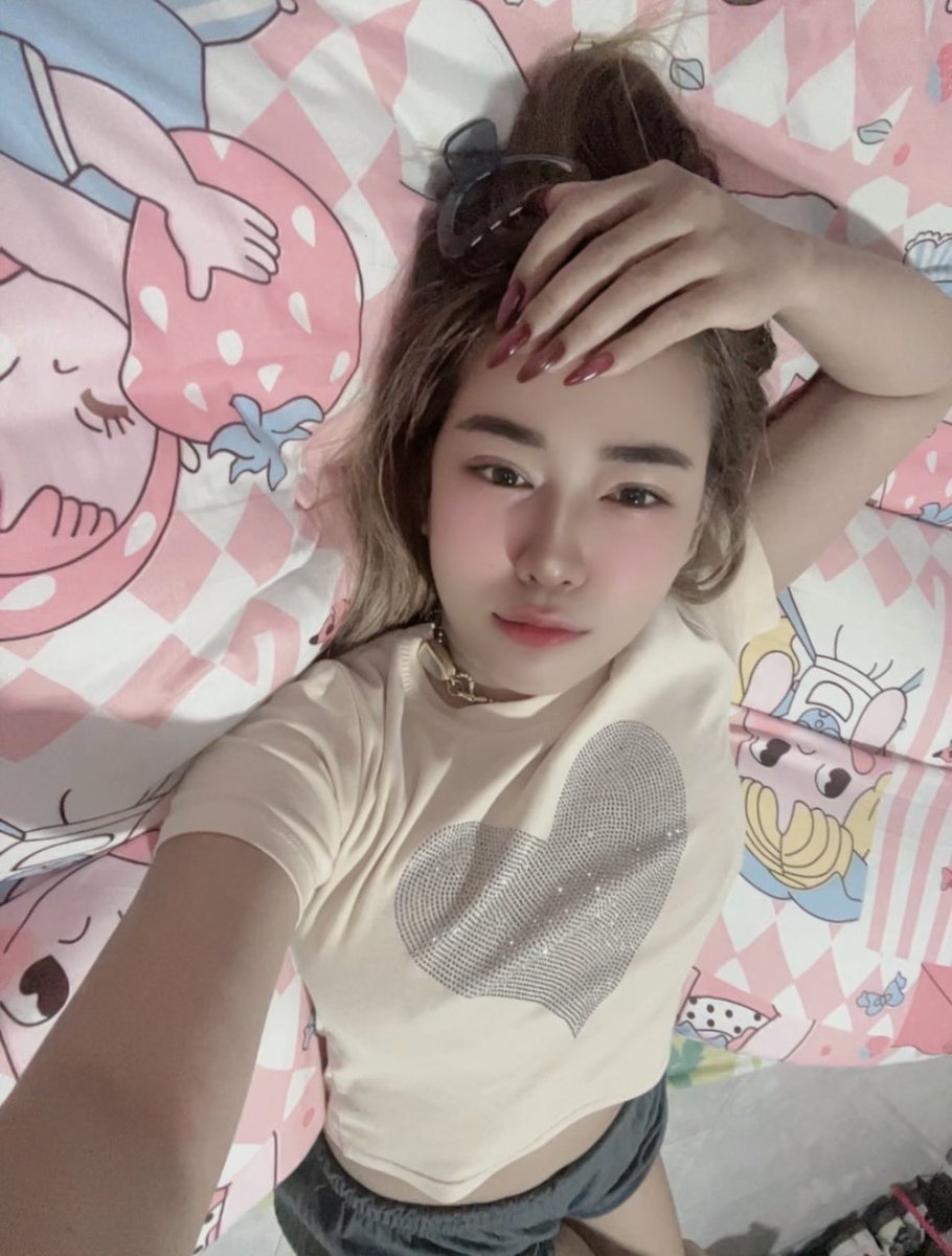 TioyTioyly's tweet photo. ฝนหยุดยางงง จะอาบน้ำแย้วววว 
วันนี้ว่างถึง00:00นะคะ พี่ๆคนไหนจะแวะเวียนมา รีบมานะคะ เดี๋ยวฝนตกอีก😘 #ไทธานี #นวนคร #ปทุมธานี #รังสิต #พระอินทร์ https://t.co/H2jz4BuQUw