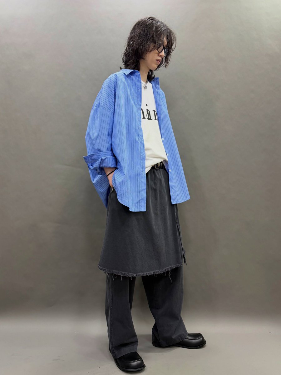 PollyPatriquin's tweet photo. 心型頸鏈
Thank/Think Tee｜寬��剪裁
Oversize藍色條紋恤衫｜薄身質地
洗水灰黑色裙褲｜索繩橡筋腰
黑色大窩釘皮帶
大方頭Loafer皮鞋｜250–280mm

單次購買滿$800成為VIP，享韓貨9折、自家出品95折優惠。所有圖片均為實物拍攝，歡迎Inbox或WhatsApp查詢。 https://t.co/NOGIblXheZ