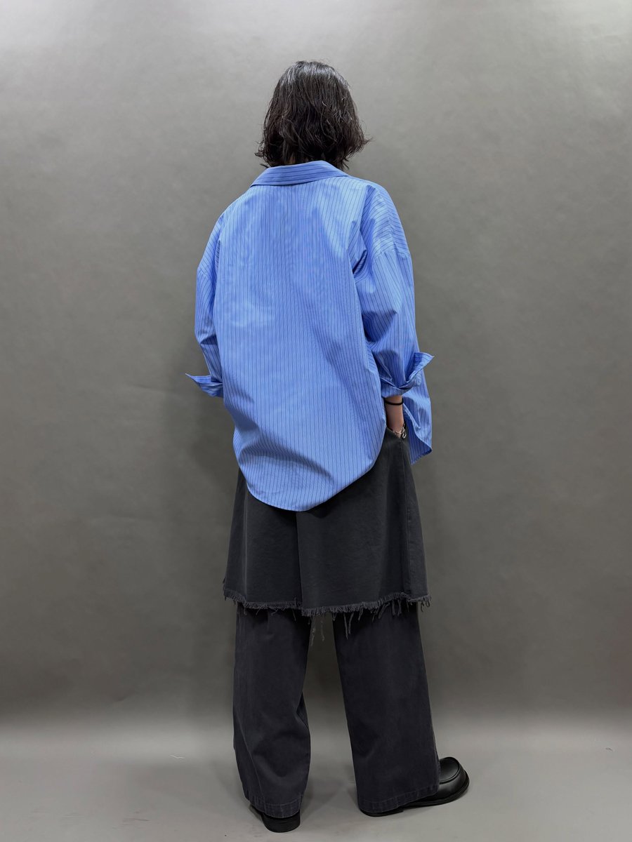 PollyPatriquin's tweet photo. 心型頸鏈
Thank/Think Tee｜寬��剪裁
Oversize藍色條紋恤衫｜薄身質地
洗水灰黑色裙褲｜索繩橡筋腰
黑色大窩釘皮帶
大方頭Loafer皮鞋｜250–280mm

單次購買滿$800成為VIP，享韓貨9折、自家出品95折優惠。所有圖片均為實物拍攝，歡迎Inbox或WhatsApp查詢。 https://t.co/NOGIblXheZ