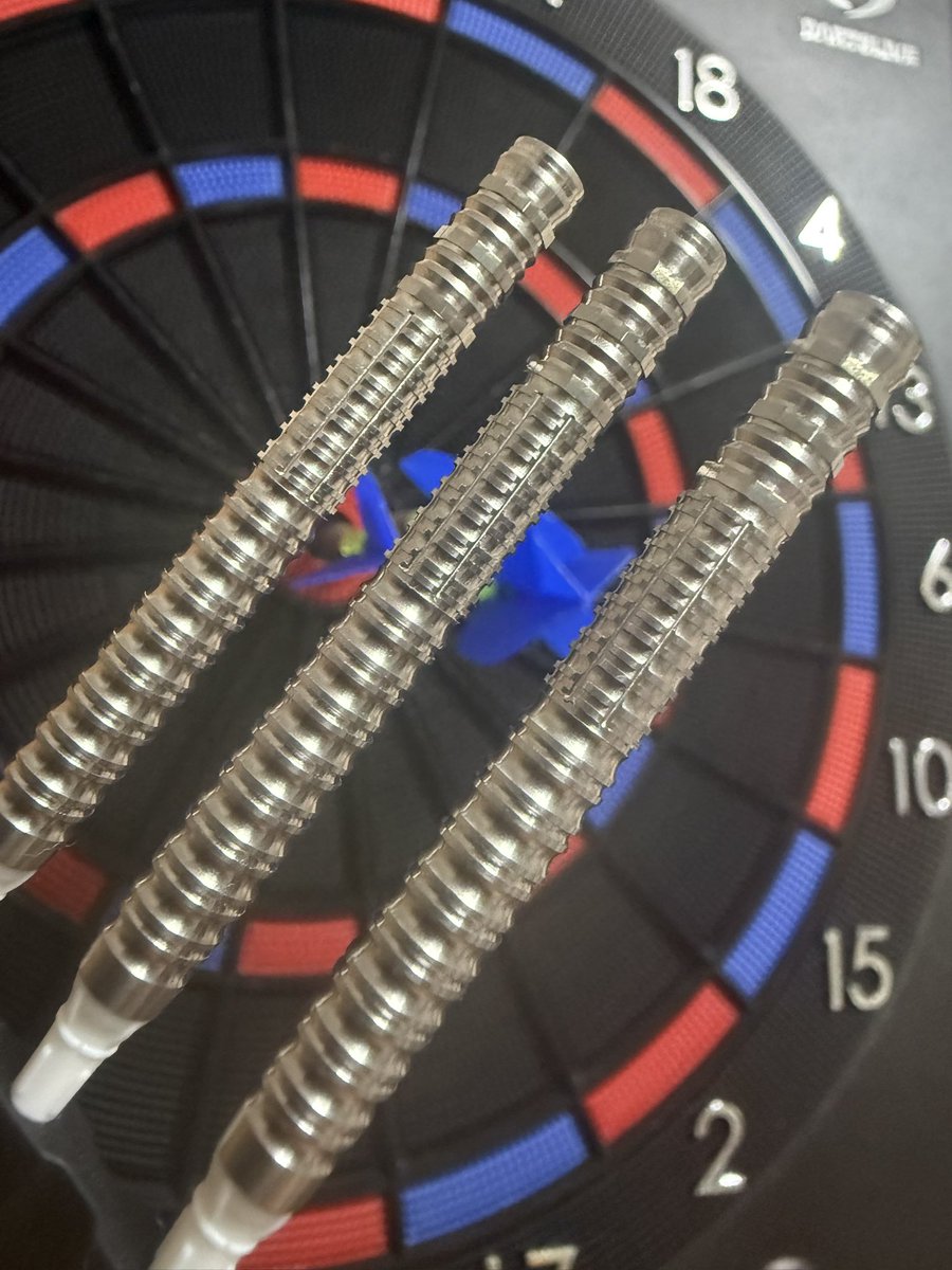 fy_Darts's tweet photo. このバレルとEDDIE1.1とNoxia95が俺の中のDYNASTY名作三銃士。
#DYNASTY
#teamDYNASTY https://t.co/ozPOooAOc6