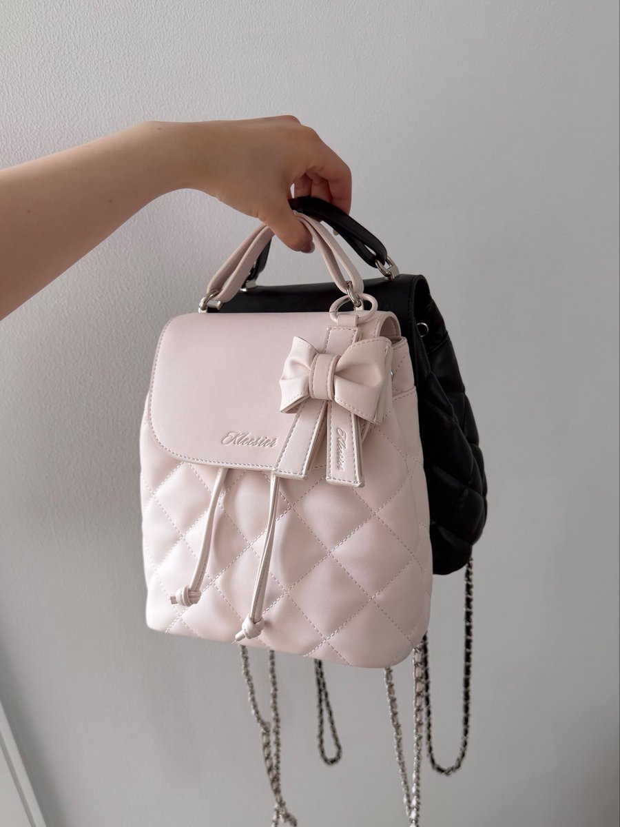 kleesierjp's tweet photo. #KLEESIER  #プレゼント #フォローRTキャンペーン 🎀

フォロー＆RTで、抽選でプレゼントいたします🫧

🫧プレゼント内容
Bunny ribbon card holder, Baby Pink （2名様） https://t.co/VuHTHYb4jt