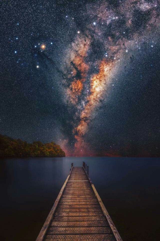 NightSkyToday's tweet photo. “For many years I have been a night watchman of the Milky Way galaxy.”  

― Bart Bok https://t.co/ZtMYu7S4ev
