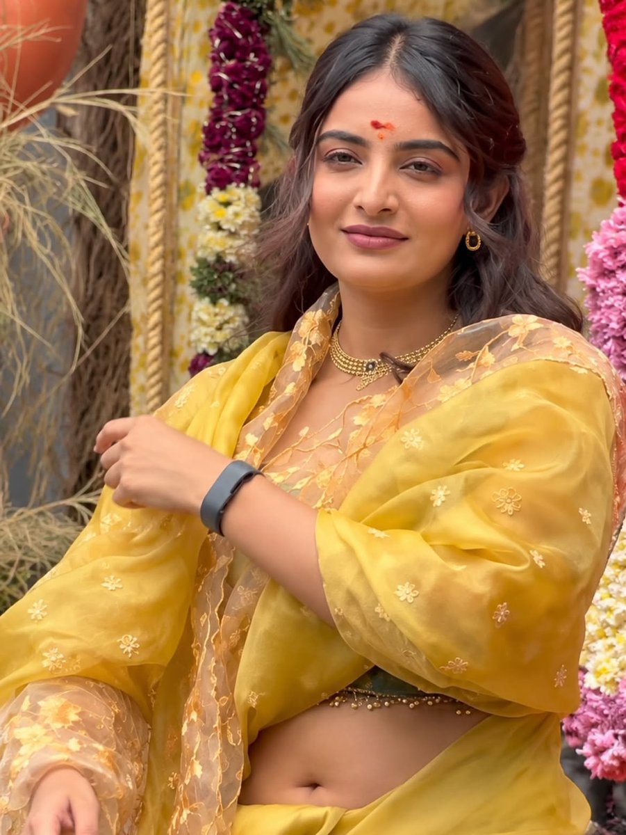 JustMyIdeas3's tweet photo. Ananya nagalla 💛🥰 https://t.co/TuCkShsPnY