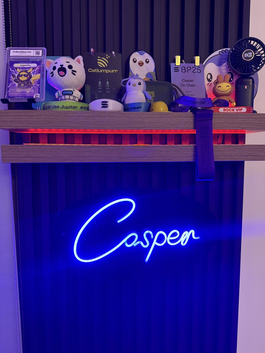 CasperOnChain's tweet photo. @chooserich Drill it. I added small rounded stickers to cover the screws and it works perfectly fine https://t.co/kWqr508TER