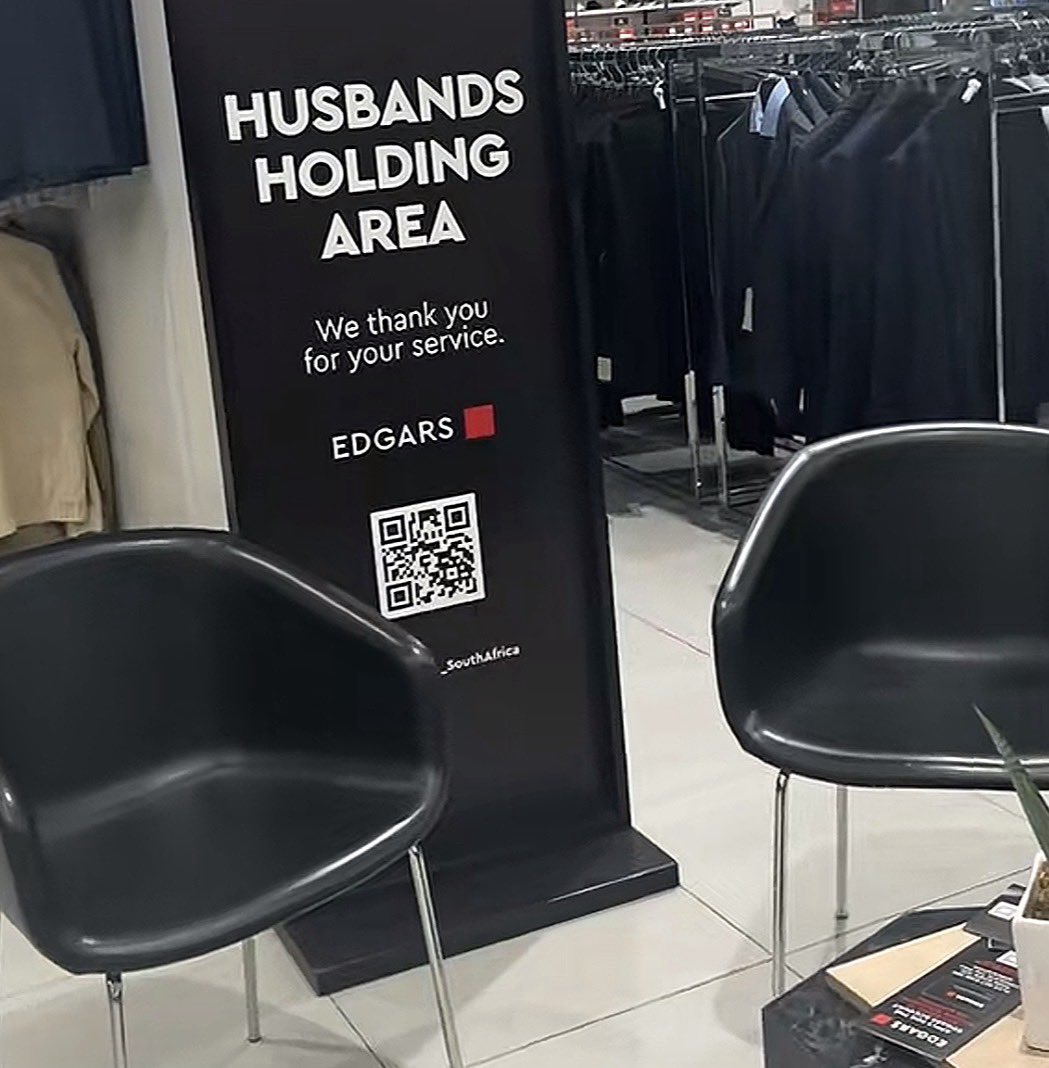 KhananiShingan1's tweet photo. Edgar’s is so real 😂😂😂 https://t.co/caBgw96980