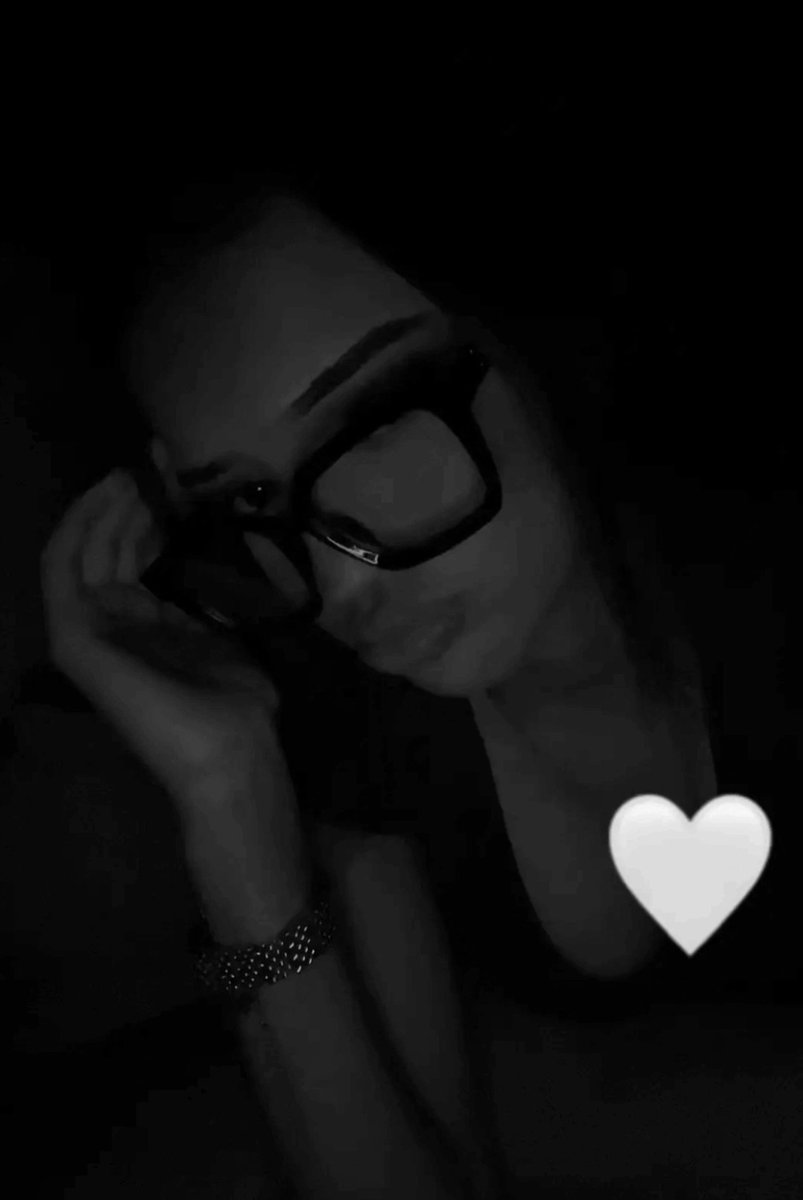 PrincessSafia18's tweet photo. Koffiesends nu, loser! 👑

https://t.co/c4nOVakDmb

Findom findomnl geldslaaf tikkieslaaf findombe walletdrain femdomIRL https://t.co/J3gFYhsdbK