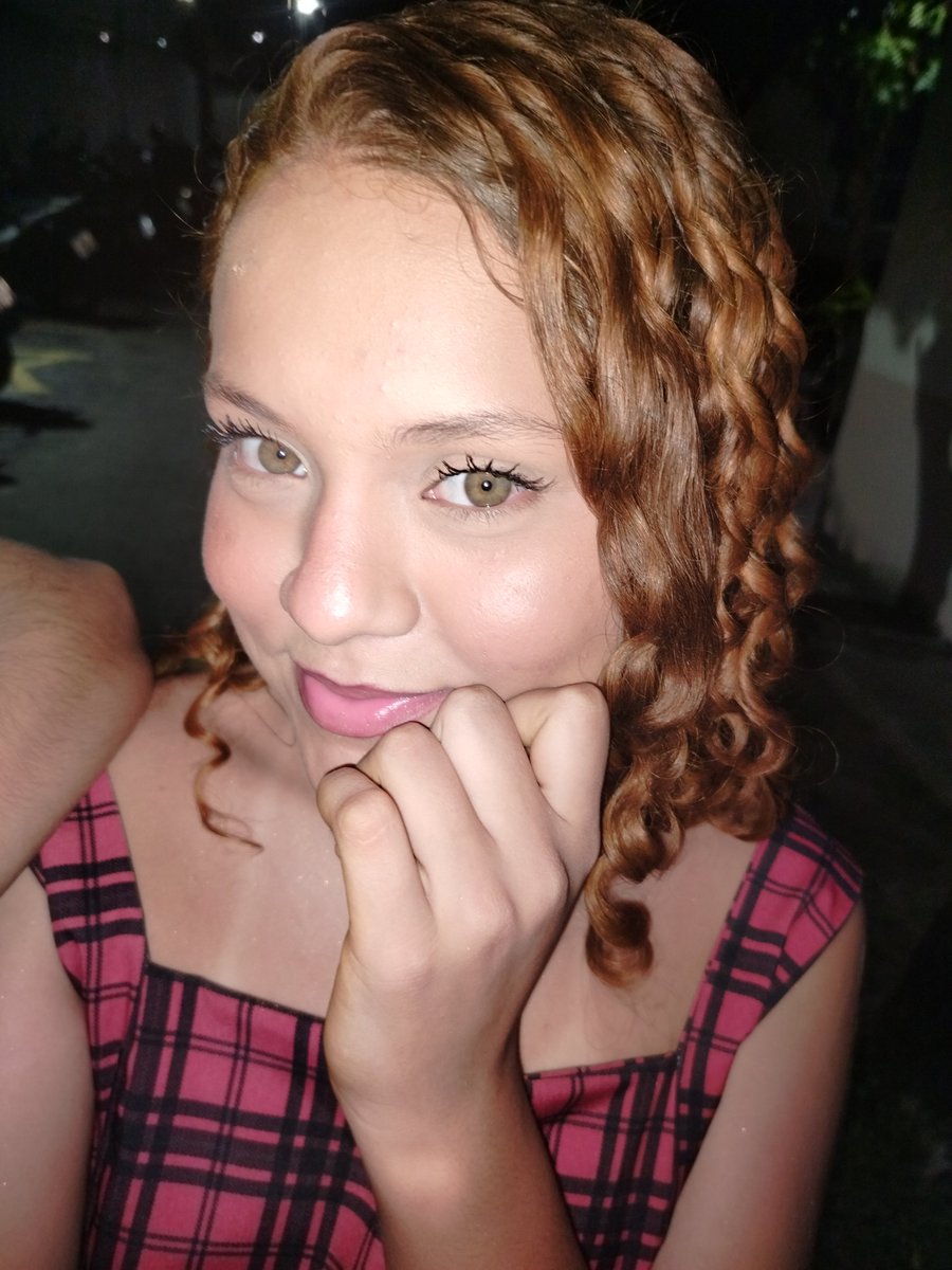 Nanoca_diva's tweet photo. Sdds de ser ruiva assim https://t.co/Zpg0KjMql6