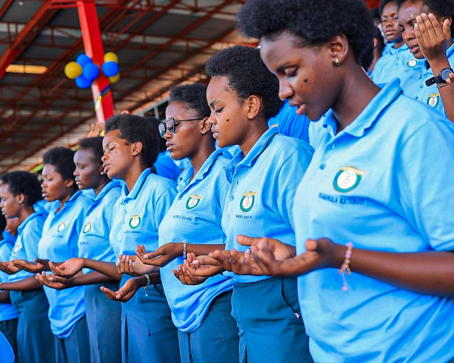 StMarysKitende's tweet photo. We held a dedication Mass for our Silver Jubilee Candidates, putting them in prayer to the Lord, led by the wonderful Father Deogratious Kiibi from Kampala Archdiocese.

#SMASKSilverJubilee https://t.co/HyqJTMC47W
