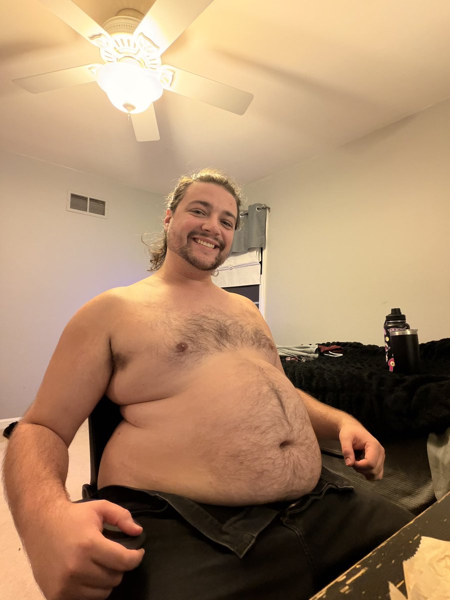 Dad_Bod_Thicc's tweet photo. Before / After 🌮🌮🌮🌮🌮🌮🌮 https://t.co/2WQO1Zz6Xt