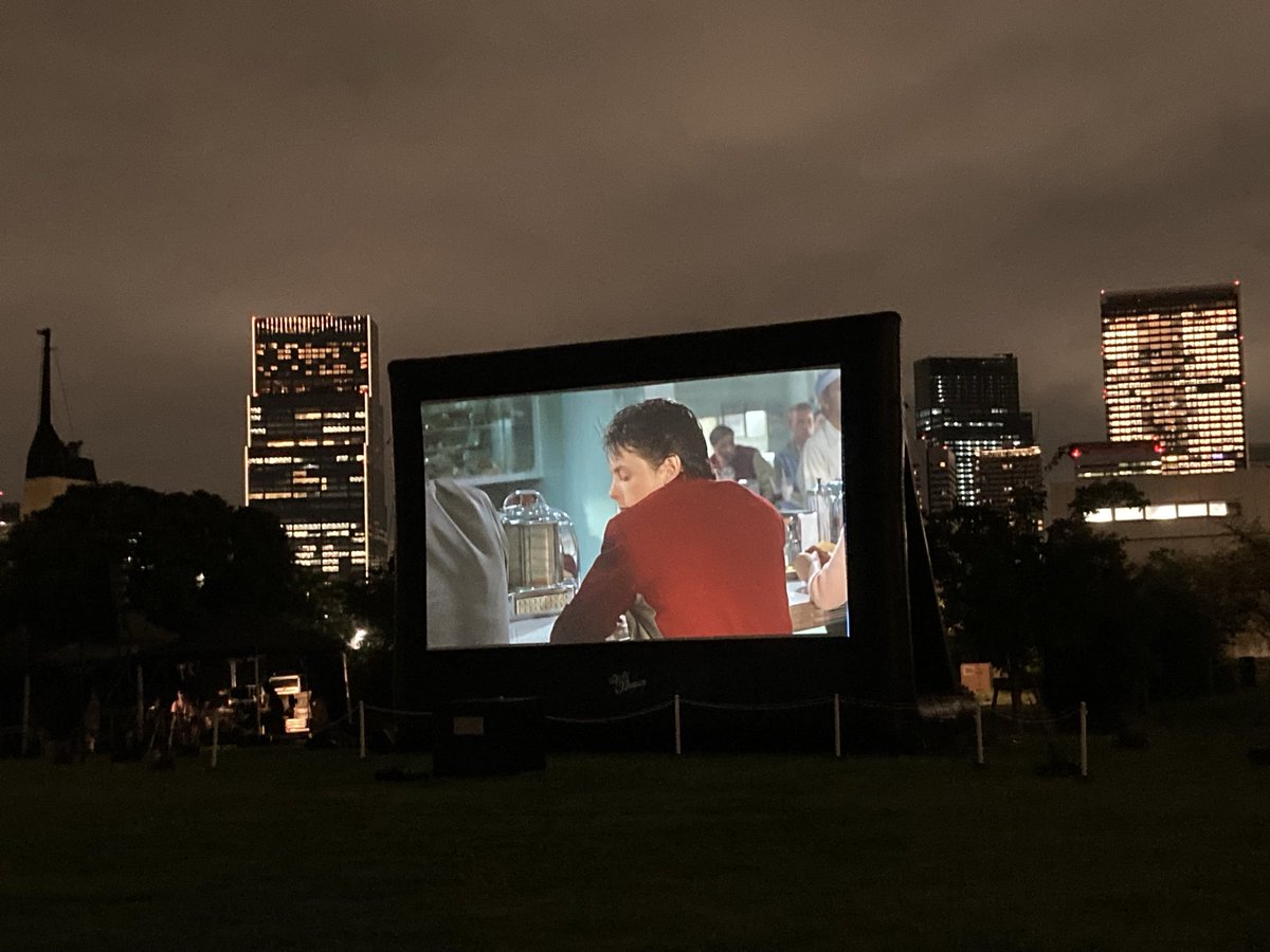 kipi1149326's tweet photo. 明日の晴海theatre準備万端です！
埠頭公園で映画みれるなんて夢のよう。題材も老若男女が楽しめるバック・トゥ・ザ・フューチャーです。音もバッチリ👌天気持ちますように祈ってます。ござに座布団準備ok！まじ楽しみにしてます。スタッフの皆様、ご準備ありがとうございます。 https://t.co/0w7RJLcidJ