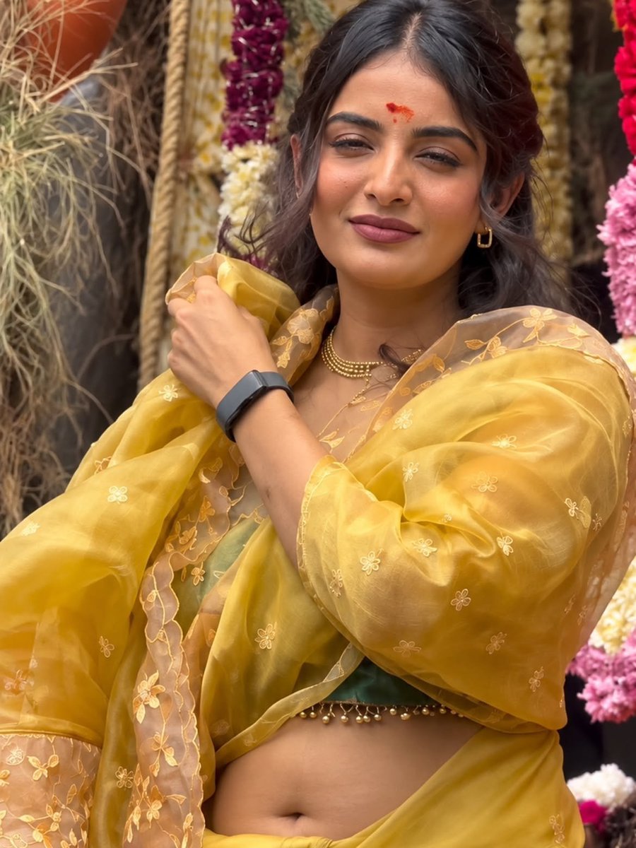JustMyIdeas3's tweet photo. Ananya nagalla 💛🥰 https://t.co/TuCkShsPnY