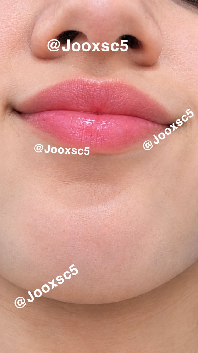 Jooxsc5's tweet photo. مساء الورد 🥺 https://t.co/eLrFitvAEE