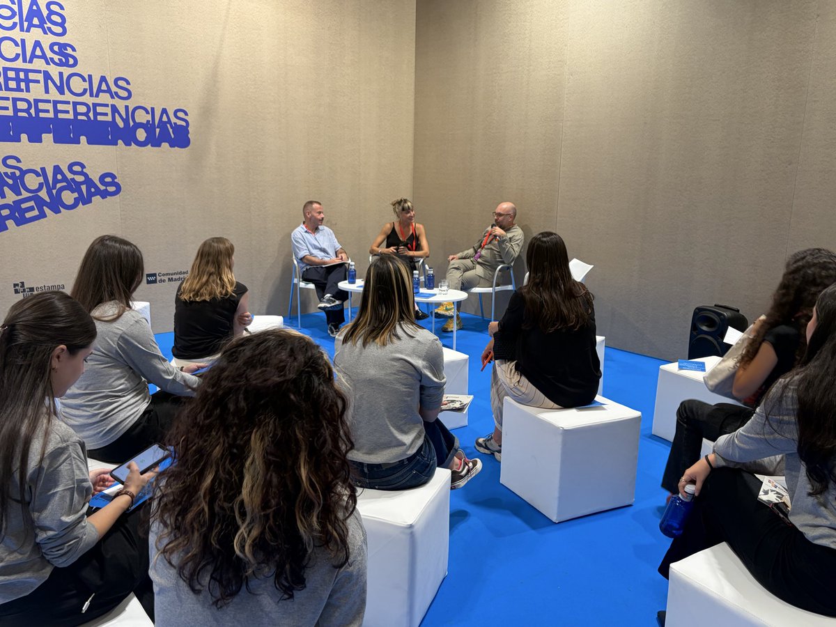 Feriaestampa's tweet photo. #Interferencias es una sección dedicada a la reflexión y el debate sobre modos alternativos de hacer y difundir el arte contemporáneo. 💬

Ayer comenzó su programación con conversaciones que contraponen experiencias y puntos de vista.

ℹ️https://t.co/jCIfulfOLd https://t.co/dLEZCKwwGY