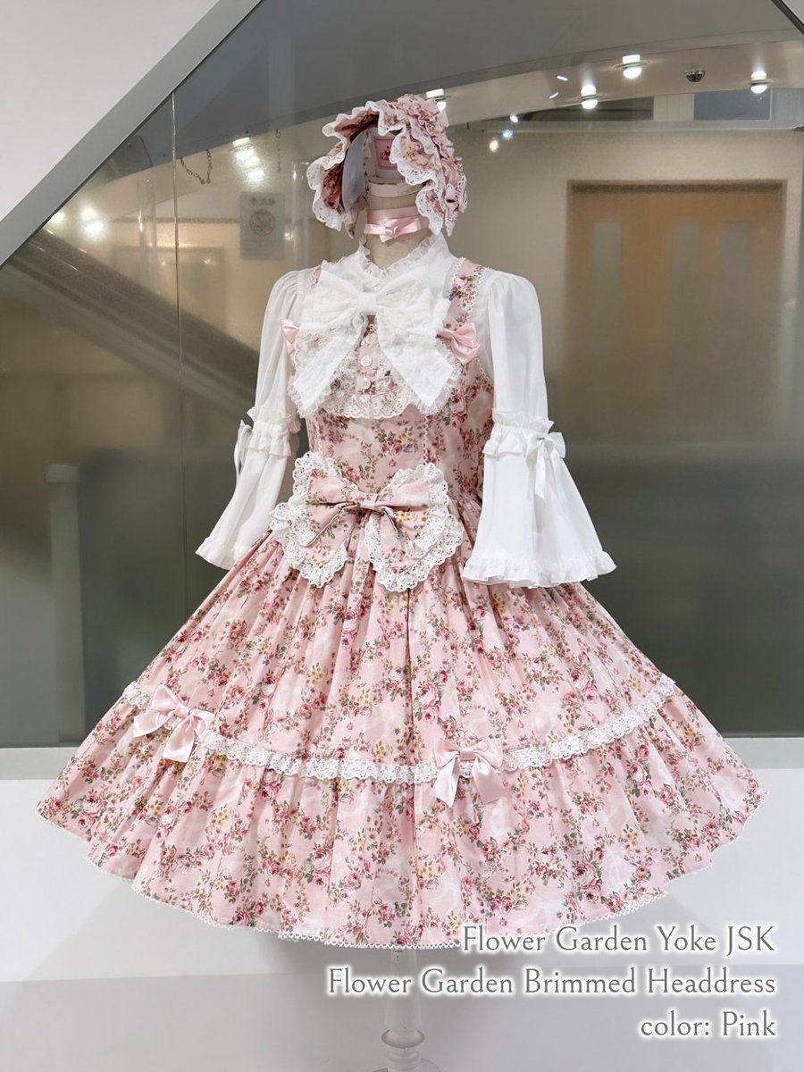 MetamorphoseEng's tweet photo. 💗🌼Pre-Order Now🌼💗
Flower Garden Yoke JSK
https://t.co/H0FQaUWzCQ

- Yoke JSK
- Brimmed Headdress

colors: Pink, Saxe Blue, Yellow, Gray

*Limited quantity
#floral #floraldress
#metamorphose #mtdf #Lolitafashion https://t.co/AXxlciqgAQ