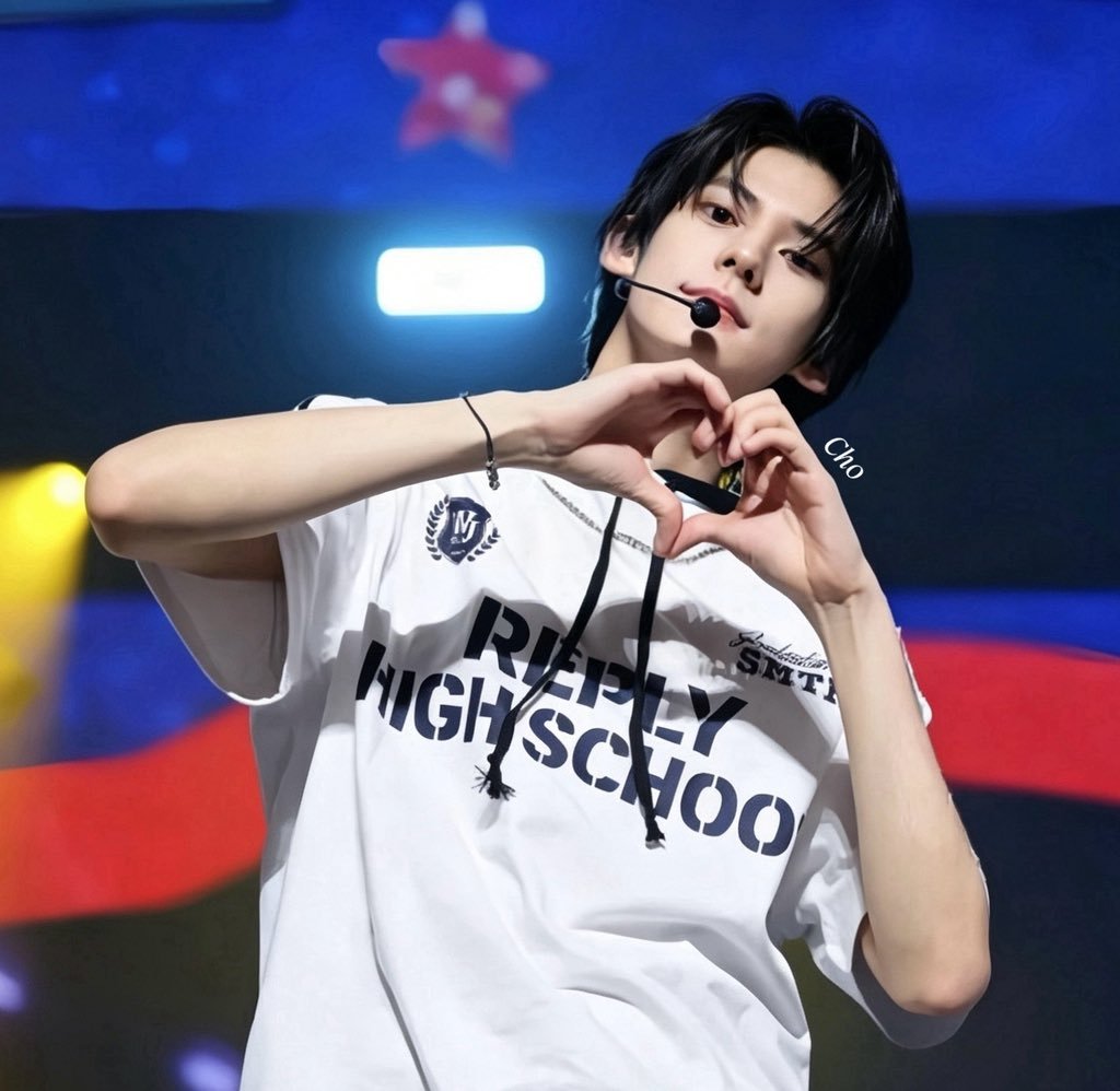 NICHOLASGLOBAL_'s tweet photo. Do you miss him a lot too?

#NICHOLAS #니콜라스 #학래 #SMTR25 https://t.co/sm25aOPVVI
