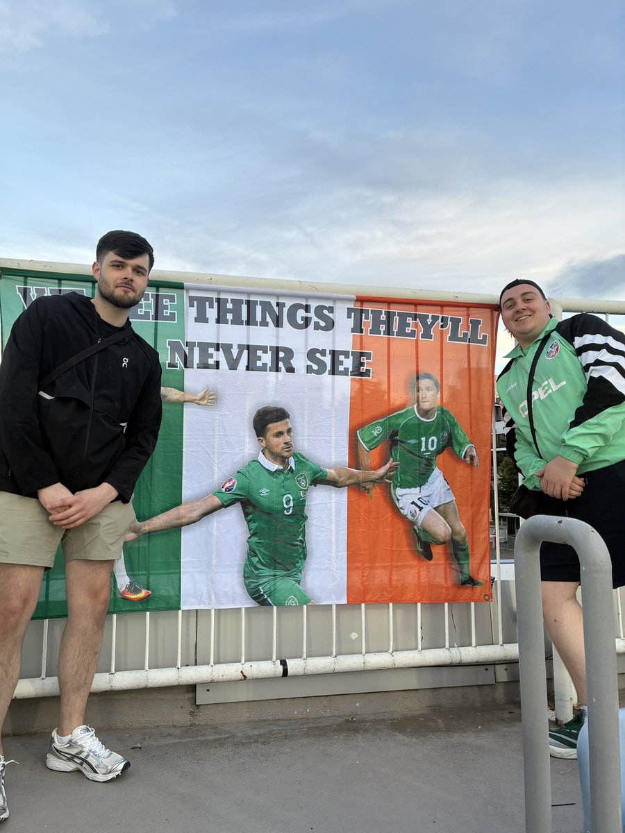 Nodea2001's tweet photo. The people of Kosovo are the nicest you’ll ever meet🇽🇰🤝🇮🇪

As for the football, we’re a long way off it. https://t.co/XrkcyffpaI