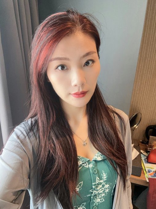 SharolynAlts's tweet photo. 大家有什么适合离异妈妈做的副业推荐吗？最近家里开销有点大，两个孩子都等着用钱🥺 https://t.co/3FskHhrj7y