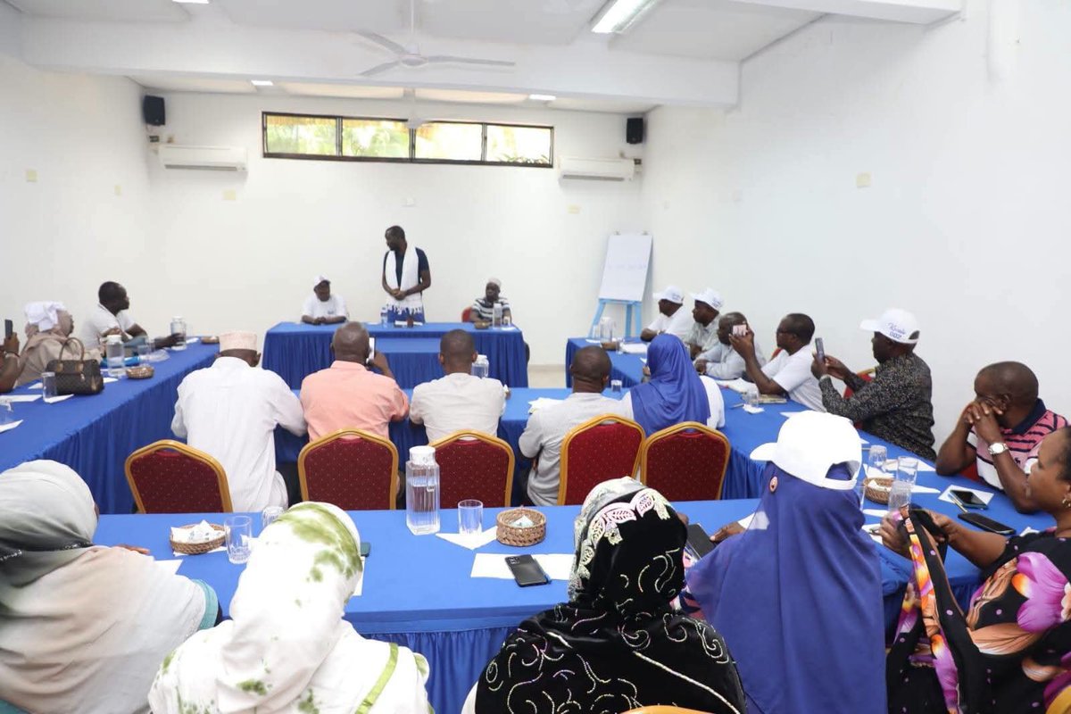 abbiezuena's tweet photo. Engagement with our Coast team today as H.E Edwin Watenya Sifuna further lays our foundation ahead of his party launch 8 days from now. 

#Sifuna https://t.co/NYjf9JmZZS