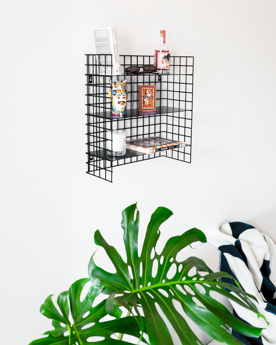 ClarkLysonmz4's tweet photo. No room on the floor? No problem—there’s always the walls. The Swiss-made Cady Wall adapts to your space with multiple sizes and colors to suit every style. https://t.co/d3Bc19hDXl