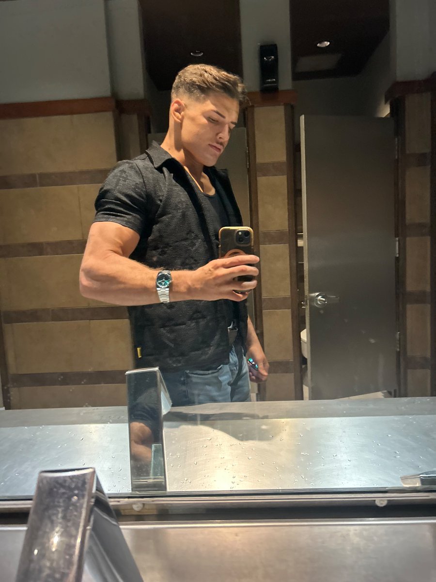 its_jt03's tweet photo. Look great feel great 
#stud #greekguy https://t.co/aang7pshbv