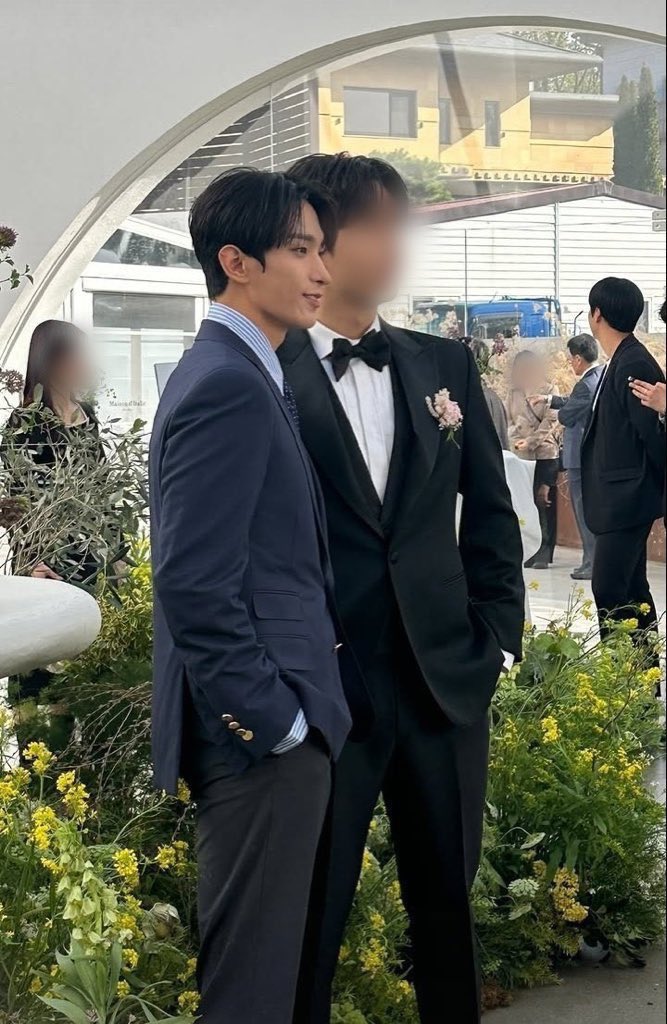 ssoe__'s tweet photo. 결혼통 옴 https://t.co/gNu5onydBO
