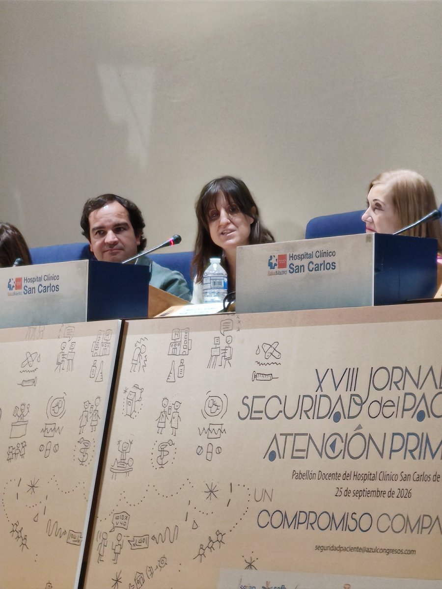 EstherNietoG's tweet photo. En la primera mesa de #SegPacAP2026, con nuestra compañera Rocío López Sánchez y Pedro Soriano como moderador
👉Debate interesante
👉Soluciones concretas: reservar tiempo para que medicina y enfermería de AP compartan información sobre cuidados, cambios de tratamiento ,a altas.. https://t.co/wiQ7jgXZji