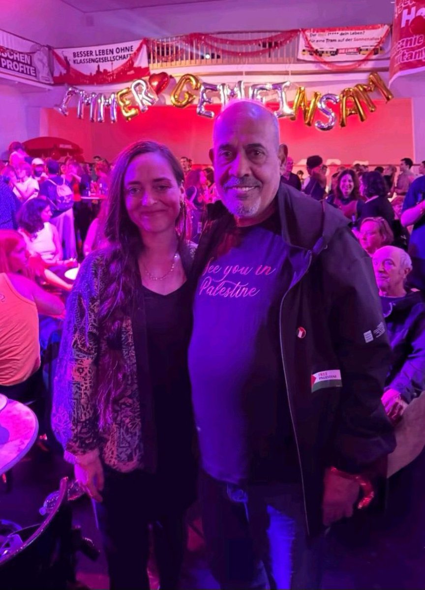 RakMakkabi's tweet photo. Hallo @BfV_Bund, wird diese linke Partei in Berlin jetzt auf die Beobachtungsliste gesetzt – wegen möglicher Verbindungen zur Clan-Kriminalität und zur PFLP, die von der EU als terroristische Organisation eingestuft wird? 
Neue Updates folgen hier, damit alles gebündelt vorliegt. https://t.co/9Qm0xeEW3m